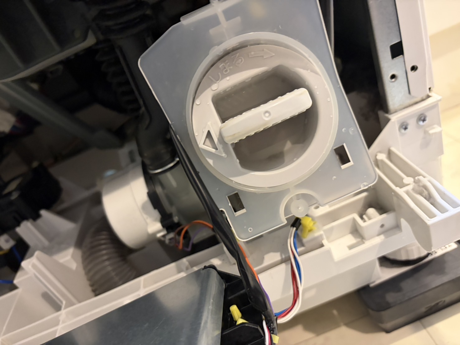 石狩市花川 Panasonic洗濯機 排水フィルター確認